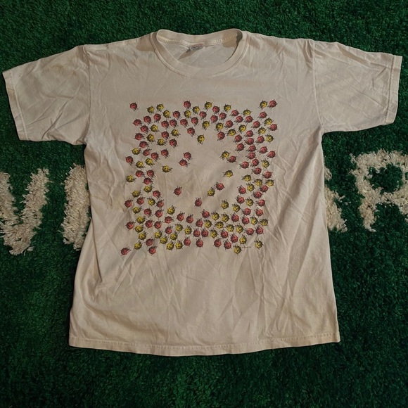 Vintage 90’s Graphic Lady Bug T-shirt